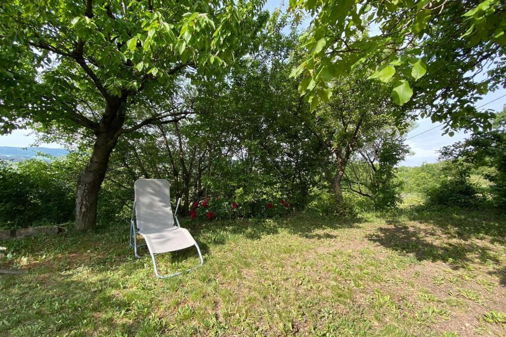 Preshaz A Hegyteton Apartment Pecsely ภายนอก รูปภาพ